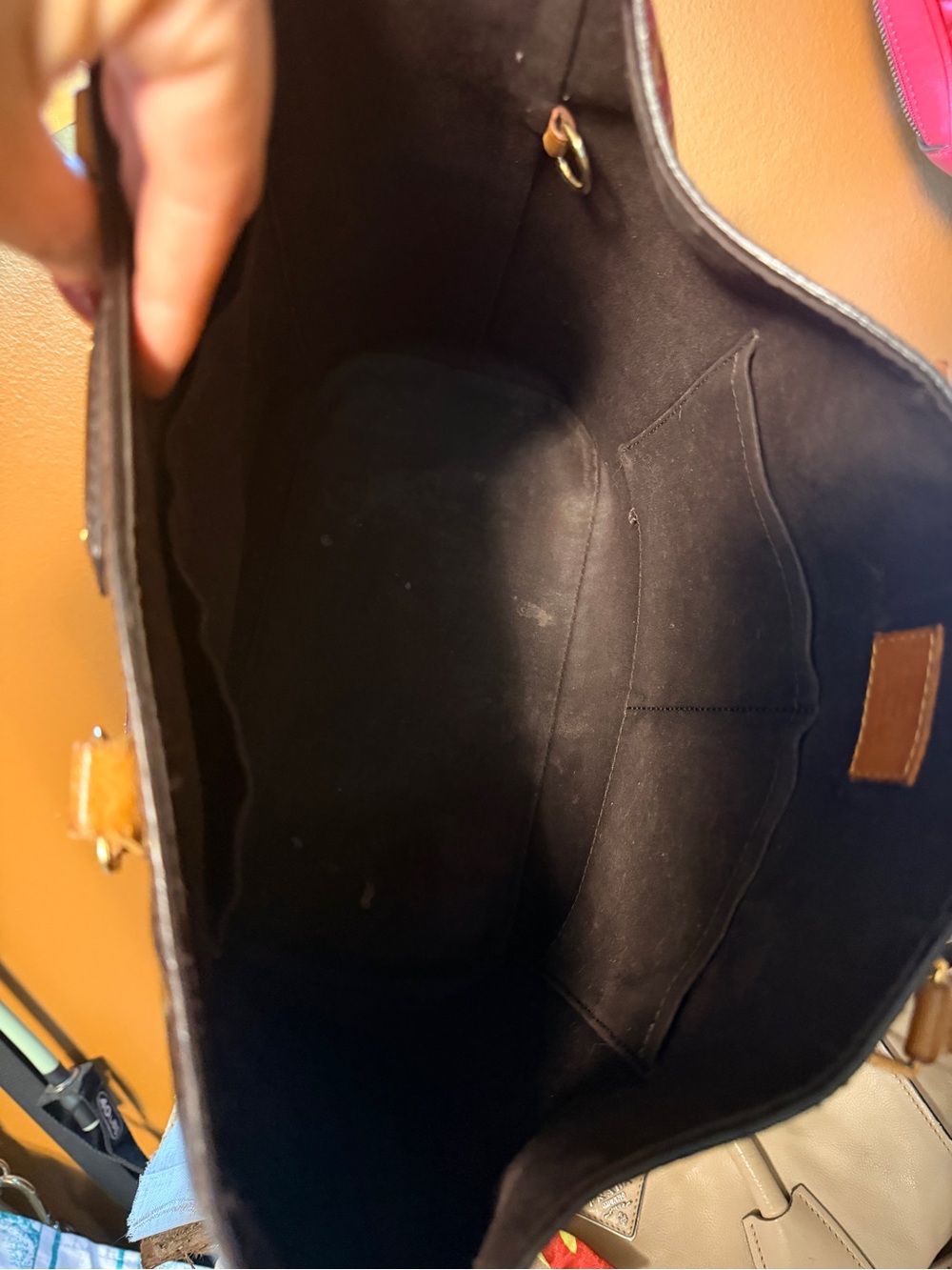 Louis Vuitton Monogram Vernis Houston Tote Bag - Picture 7 of 8